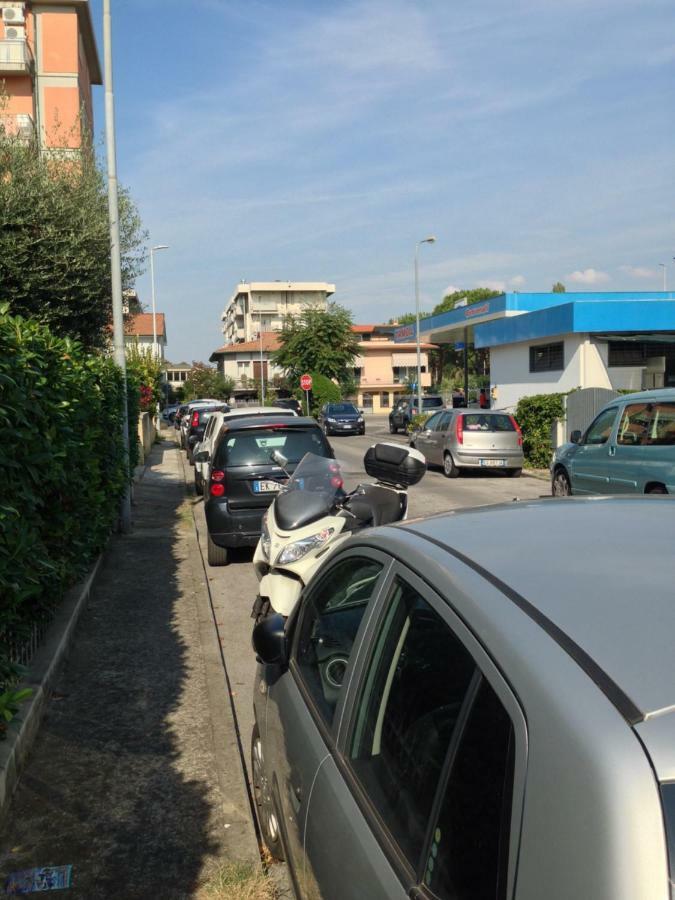 Casa Mimosa Appartement Viareggio Buitenkant foto